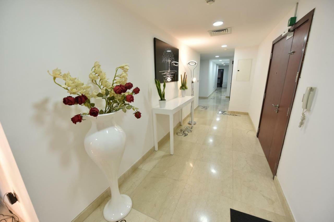 Apartamento Jbr Penthouse With Terrace Pool Dubái Exterior foto